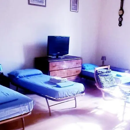 Affittacamere In The Full Centre Of *